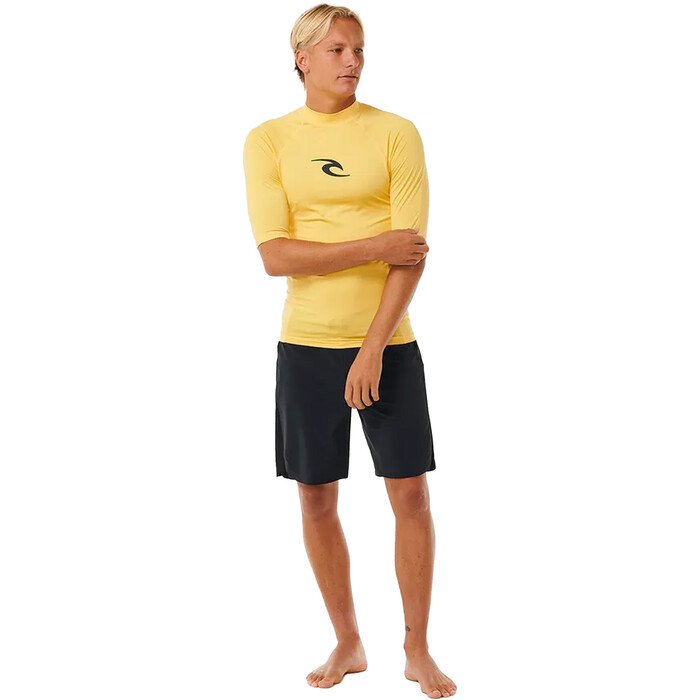 2024 Rip Curl Mnner Waves UPF Performance Kurzrmelige Lycra-Weste 142MRV - Yellow